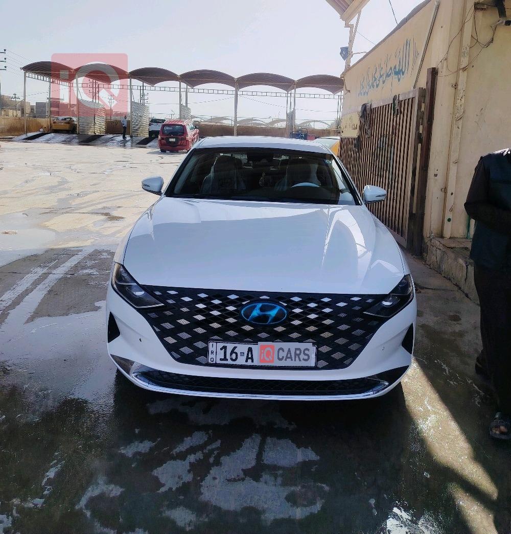 هيونداي أزيرا